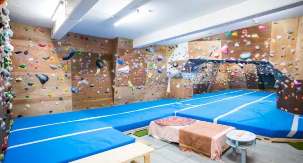 神戸のボルダリングジムWAGOMU Climbing Gym